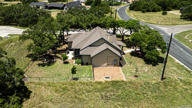 $435,500 | 200 South Calvin Barrett, Blanco, TX 78606