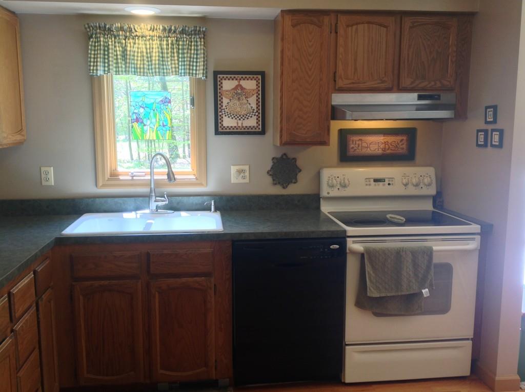 91 North Plain Road Sunderland, MA 01375 - Photo 6 of 40