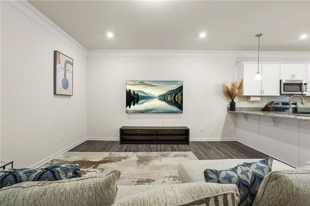 $2,590 | 2070 Ravencliff Drive, Austell, GA 30168