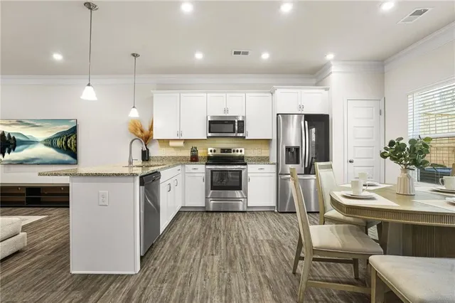 $2,590 | 2070 Ravencliff Drive, Austell, GA 30168