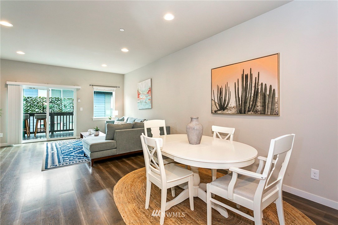 15720 Meadow Road, Unit D3 Lynnwood, WA 98087 - Photo 6 of 19