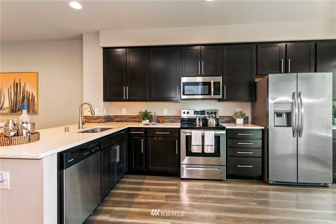 15720 Meadow Road, Unit D3 Lynnwood, WA 98087 - Photo 8 of 19