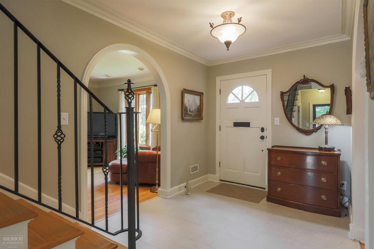 789 Pemberton Road Grosse Pointe Park, MI 48230 - Photo 3 of 42