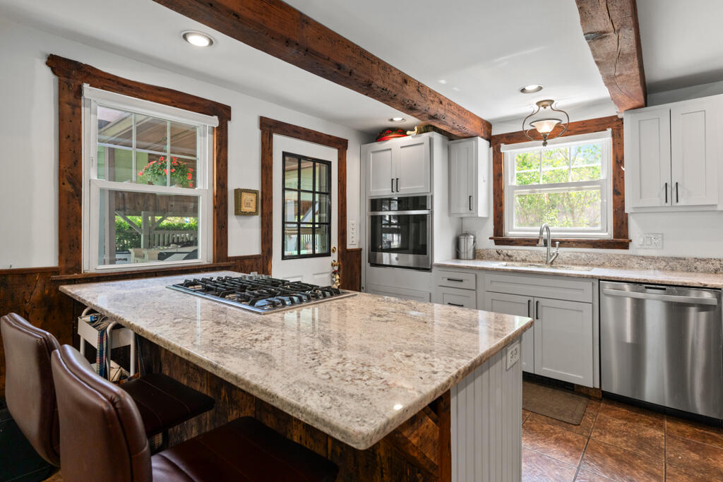 20 Temple Street Westbrook, ME 04092 - Photo 11 of 34 DSC08184