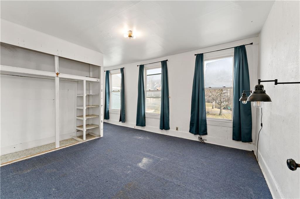 308 Merrimac Street Pittsburgh, PA 15211 - Photo 18 of 43 an empty room with windows