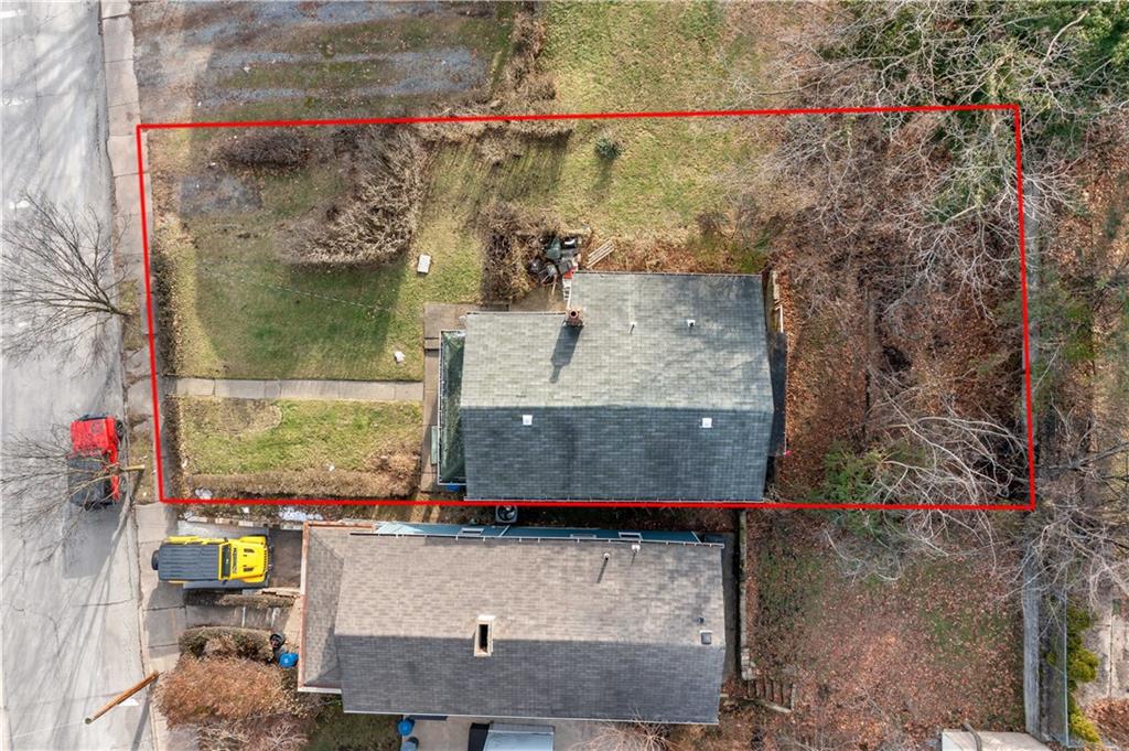 308 Merrimac Street Pittsburgh, PA 15211 - Photo 39 of 43 an aerial view of residential houses with outdoor space