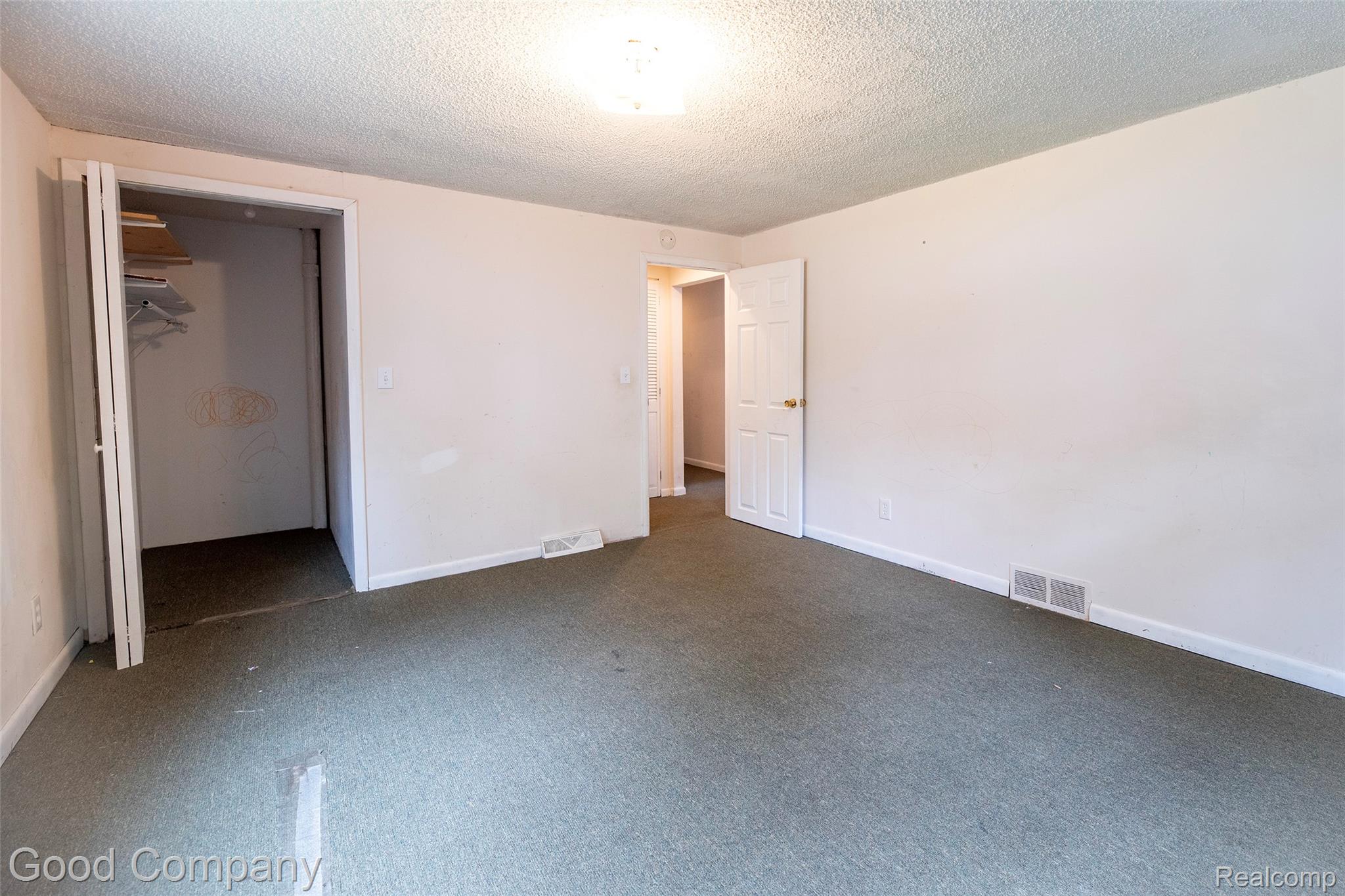 3685 Cone Avenue Rochester, MI 48309 - Photo 11 of 23 Wall-to-wall carpeting and white painted walls
