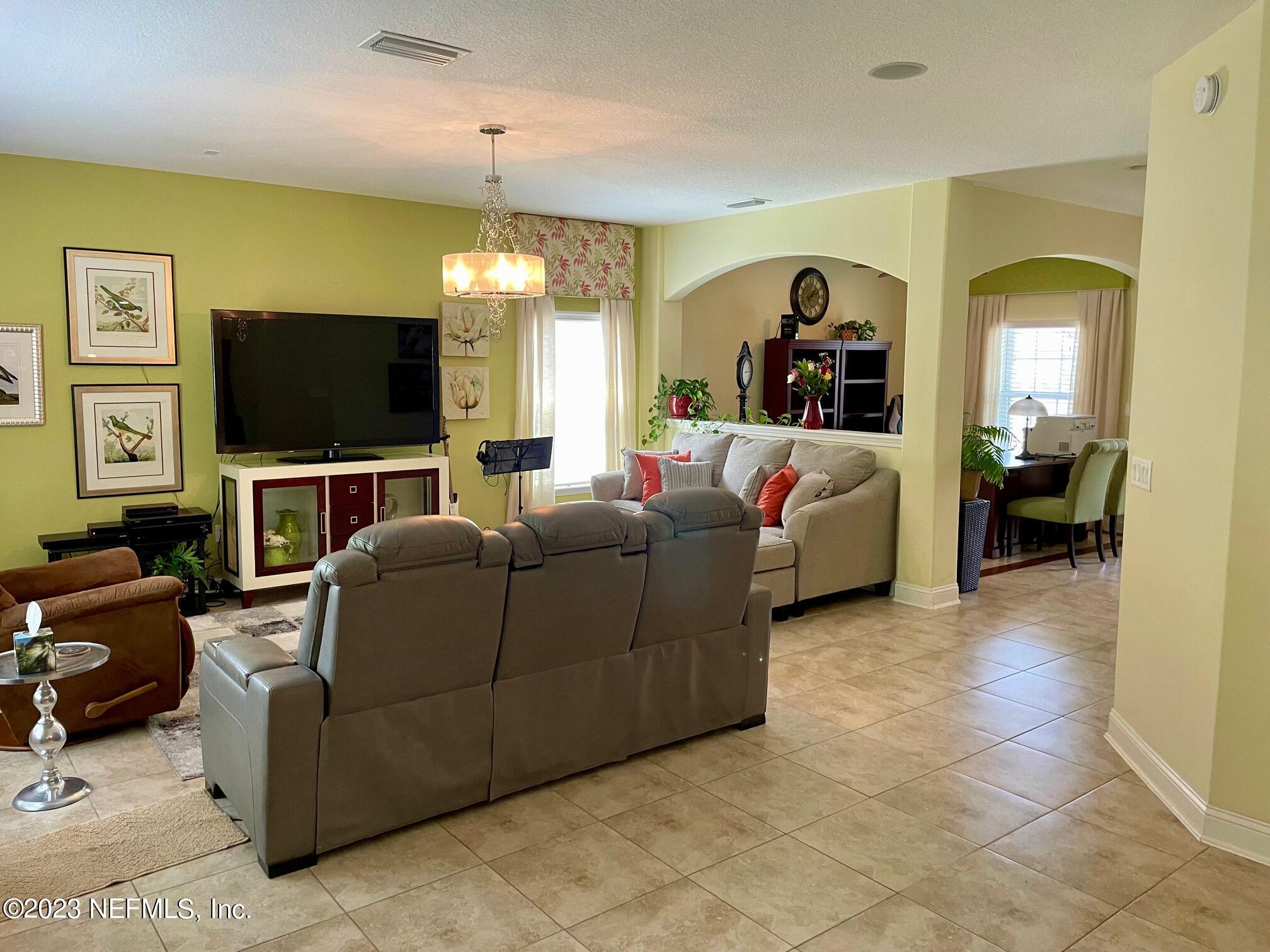 2067 Patriot Ridge Road Jacksonville, FL 32221 - Photo 13 of 27 IMG_1656