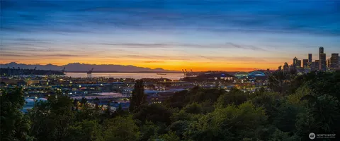 $889,000 | 2517 13th Avenue South, Seattle, WA 98144
