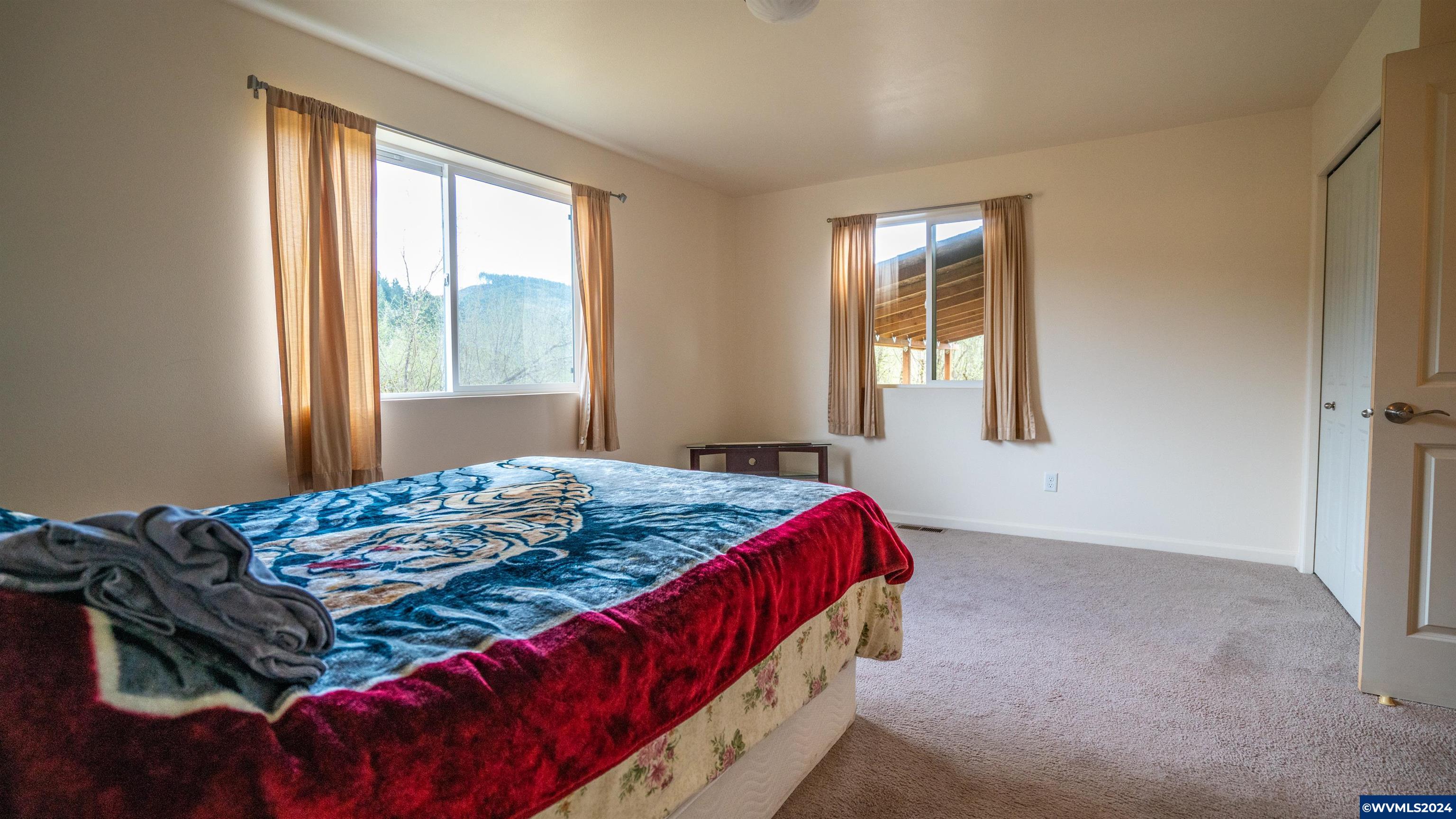 37082 Goats Road Springfield, OR 97478 - Photo 13 of 35