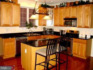 1995 Knight Road Green Lane, PA 18054 - Photo 3 of 6 Gallery Image 3