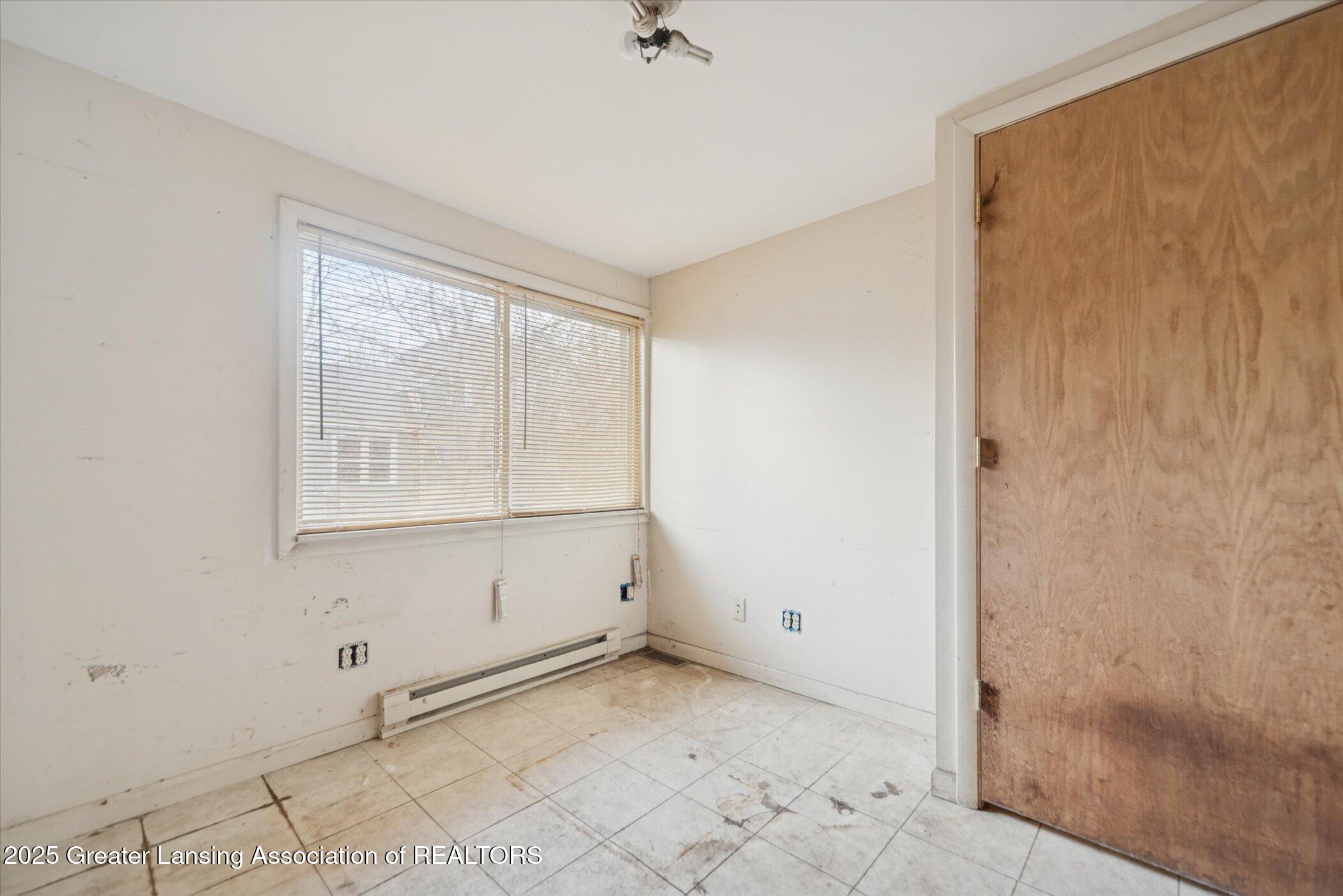 15918 Turner Road Lansing, MI 48906 - Photo 26 of 35 30-15918 Turner Rd Lansing-Windowstill