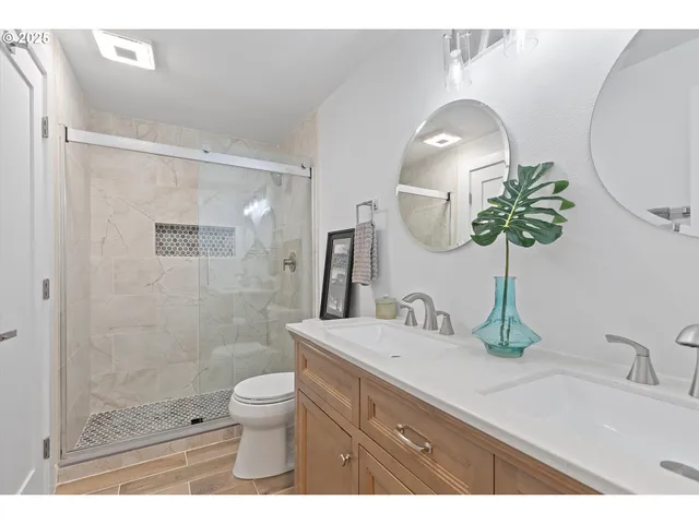 $599,900 | 16600 Northeast 80th Street, Vancouver, WA 98682