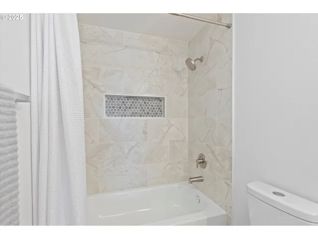 $599,900 | 16600 Northeast 80th Street, Vancouver, WA 98682