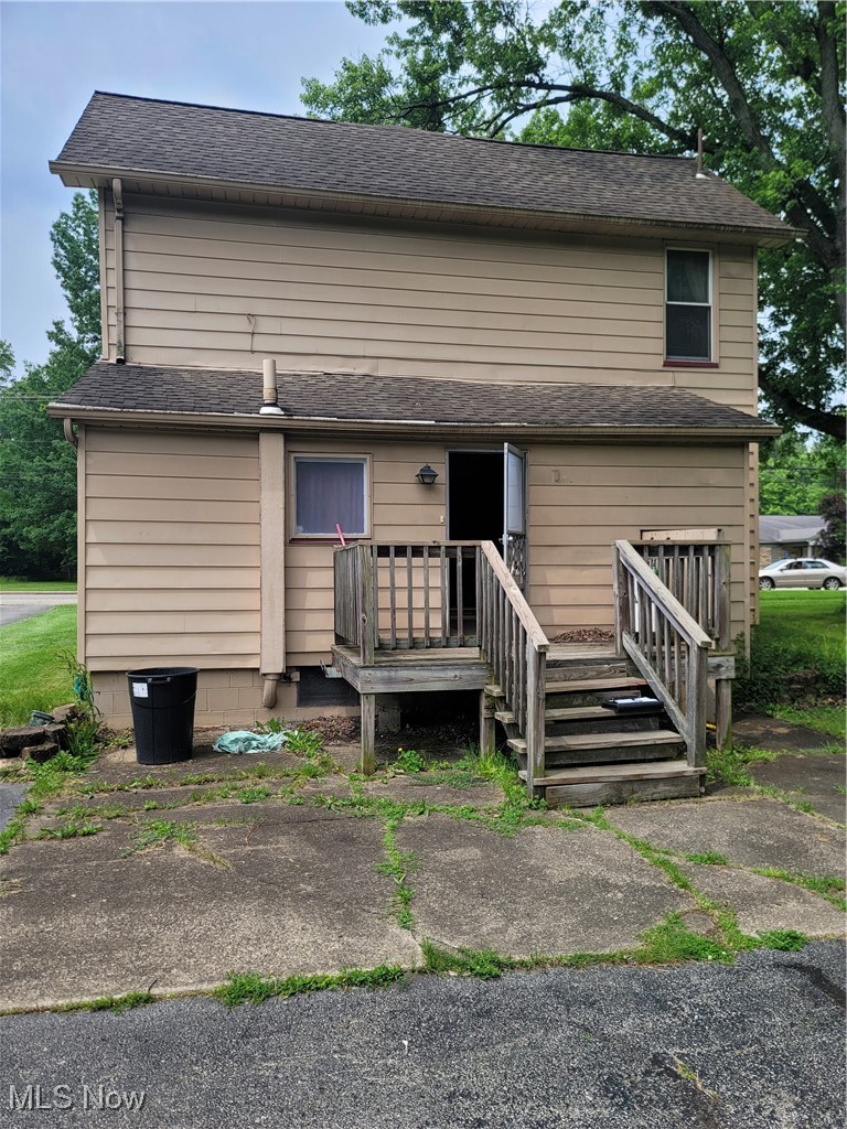 145 North Road Niles, OH 44446 - Photo 9 of 24 View of front of home