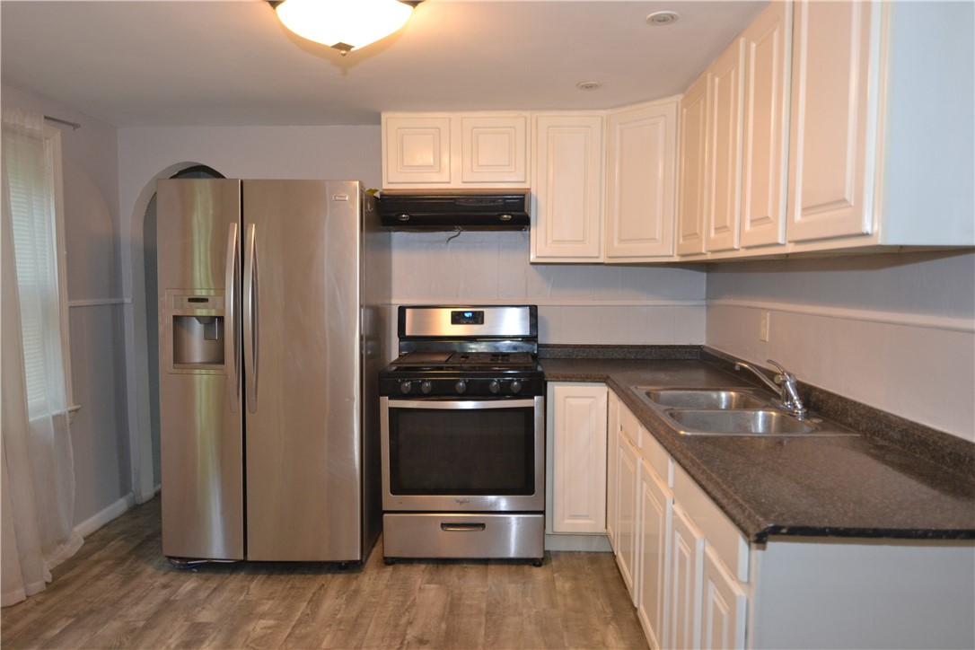 10 Largo Road Warwick, RI 02886 - Photo 3 of 13 Gallery Image 3