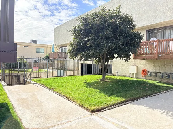$2,800 | 331 South New Avenue, Unit H, Monterey Park, CA 91755