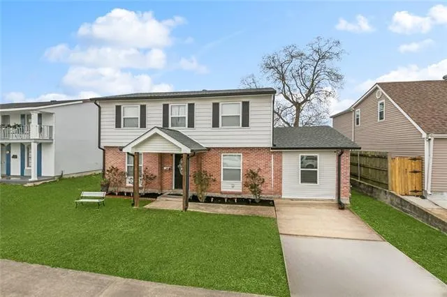 $300,000 | 3506 East Louisiana State Drive, Kenner, LA 70065