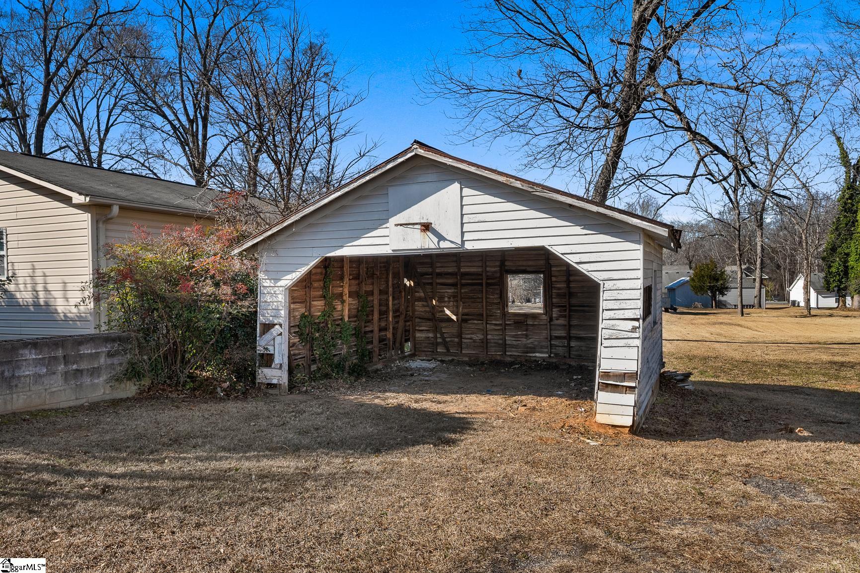 310 River Street Belton, SC 29627 - Photo 26 of 50 Detached Garage - AS IS condition