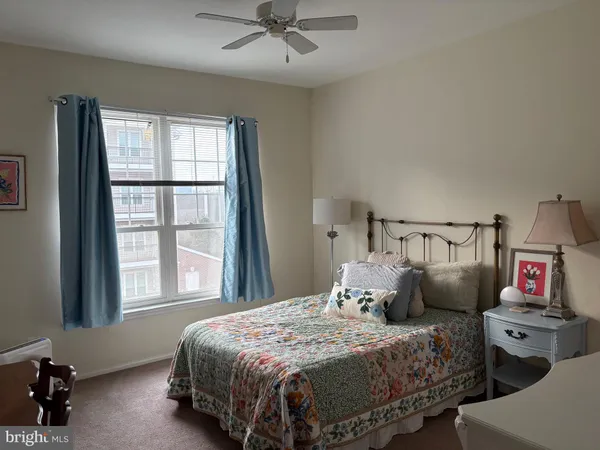 $1,950 | 1571 Spring Gate Dr., Unit 6311, McLean, VA 22102