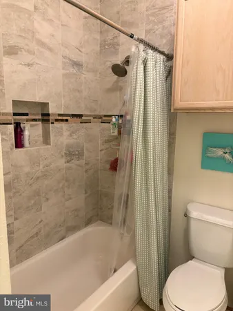 $1,950 | 1571 Spring Gate Dr., Unit 6311, McLean, VA 22102