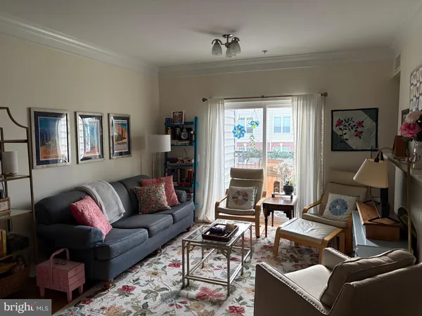 $1,950 | 1571 Spring Gate Dr., Unit 6311, McLean, VA 22102