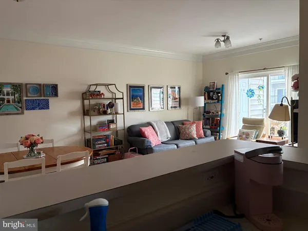 $1,950 | 1571 Spring Gate Dr., Unit 6311, McLean, VA 22102