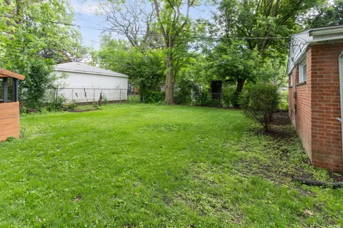 $425,000 | 810 Leamington Avenue, Wilmette, IL 60091