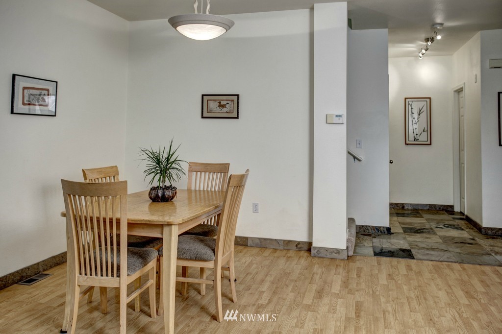 409 South 47th Street Renton, WA 98055 - Photo 7 of 15
