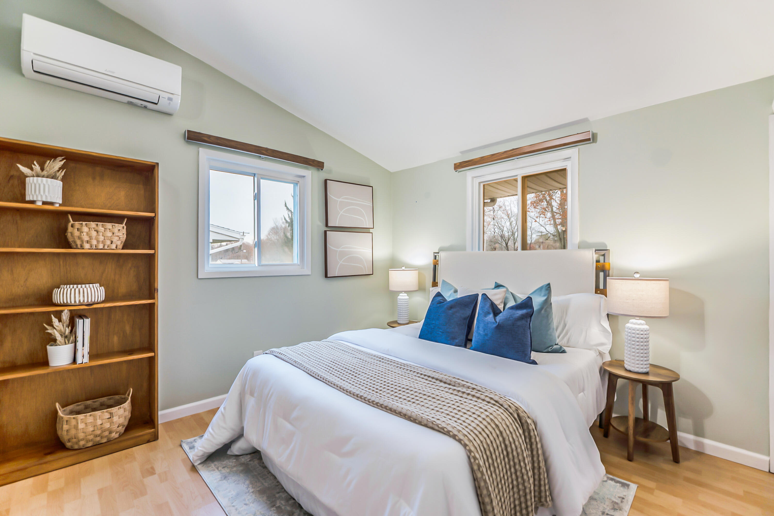 2831 Canterbury Road Ann Arbor, MI 48104 - Photo 16 of 27 Primary Bedroom