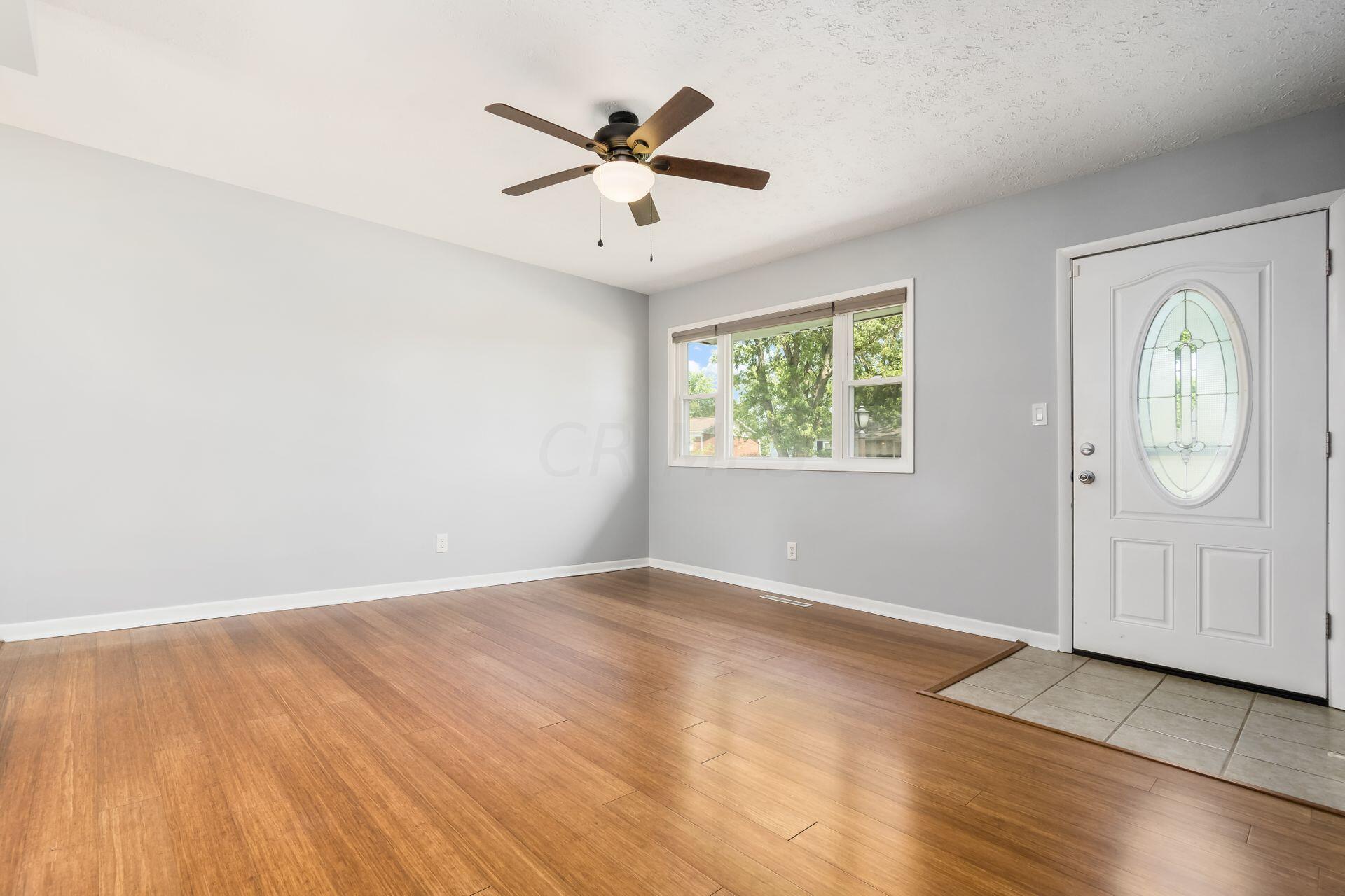 3585 Wyncote Road Columbus, OH 43232 - Photo 10 of 37 010_S - 3585 Wyncote Rd - 031