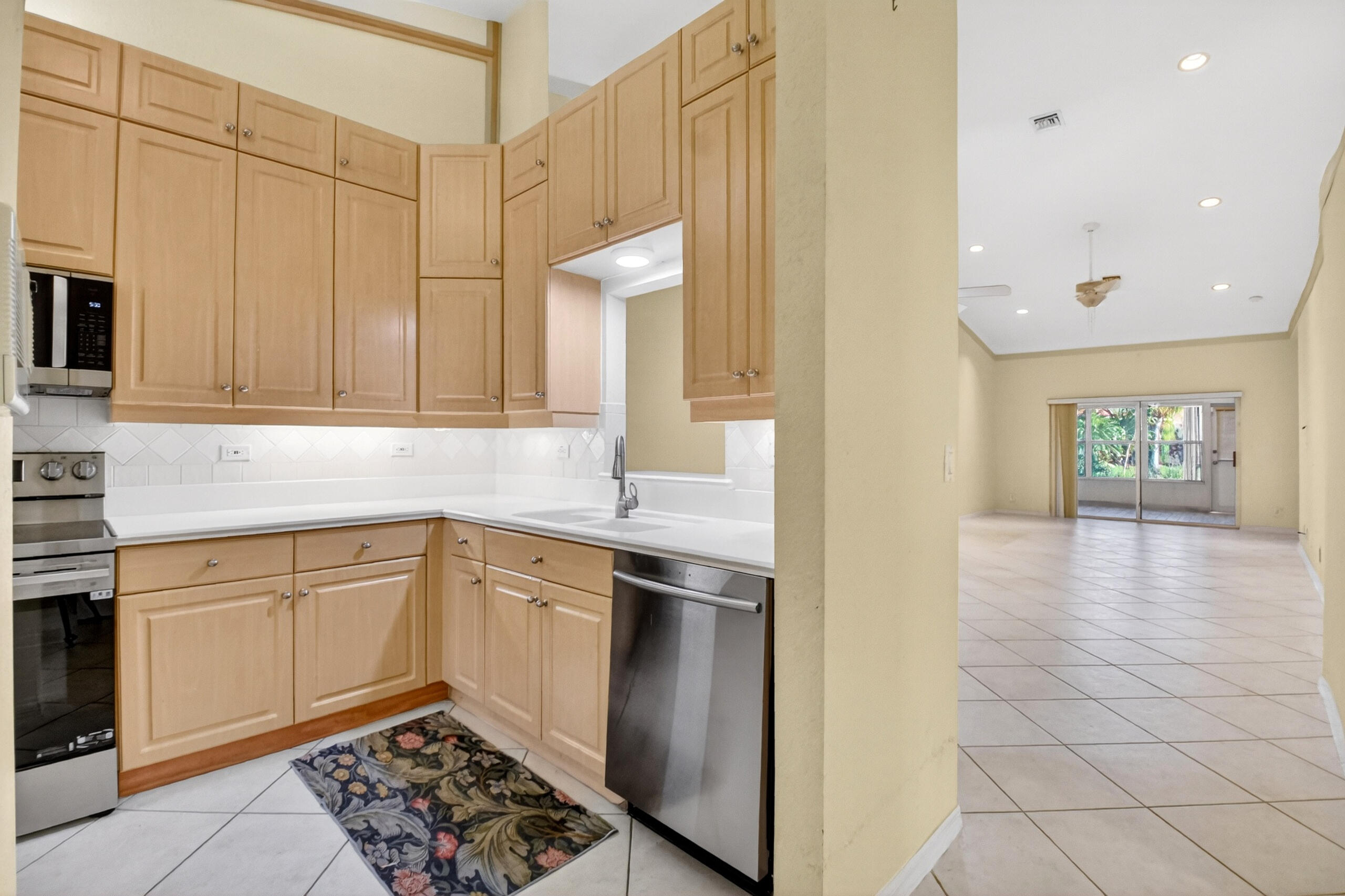 6100 Caladium Road Delray Beach, FL 33484 - Photo 9 of 52 DSC_7660