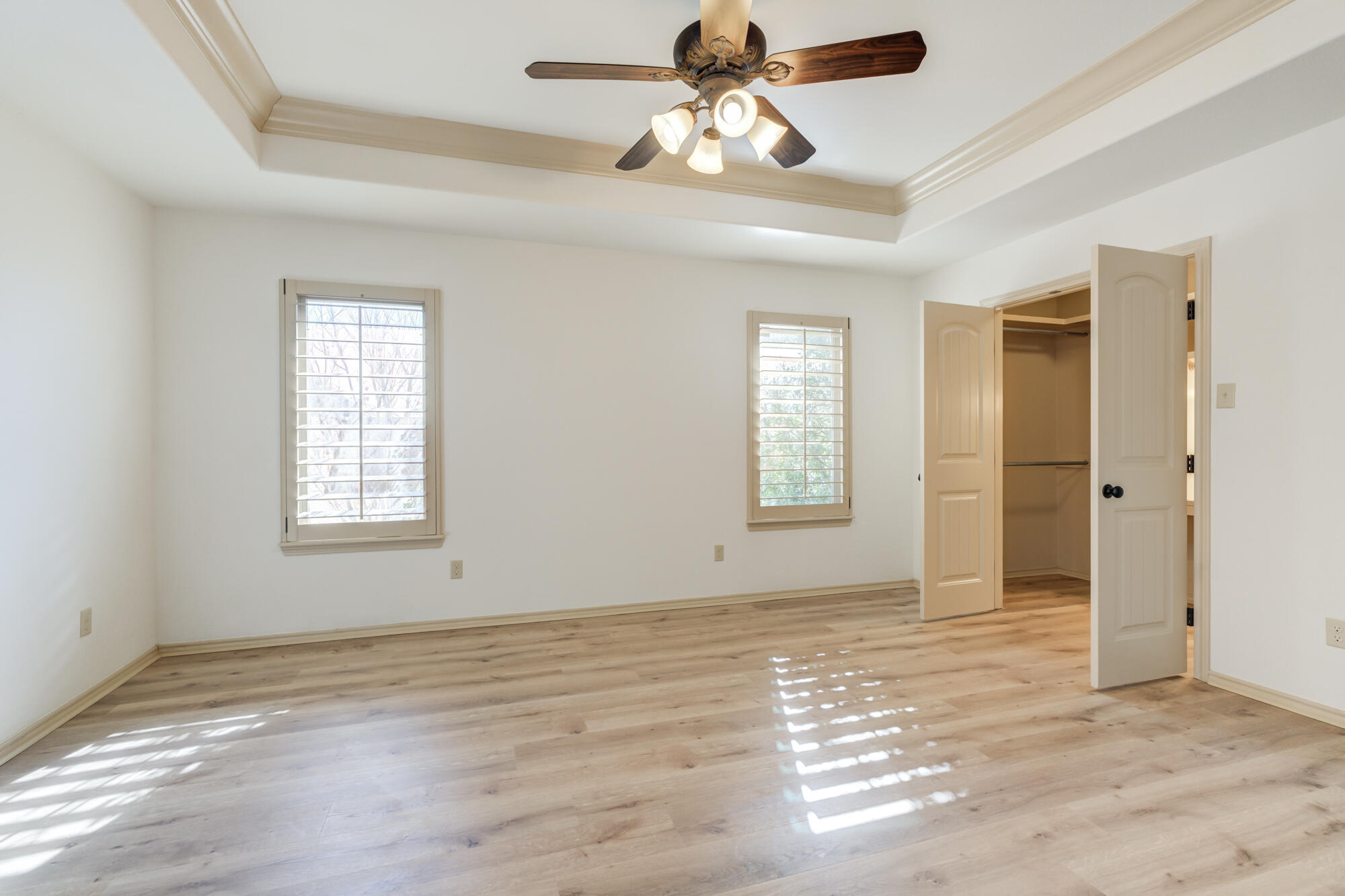 6509 72nd Street Lubbock, TX 79424 - Photo 17 of 40 a view of an empty room with a window