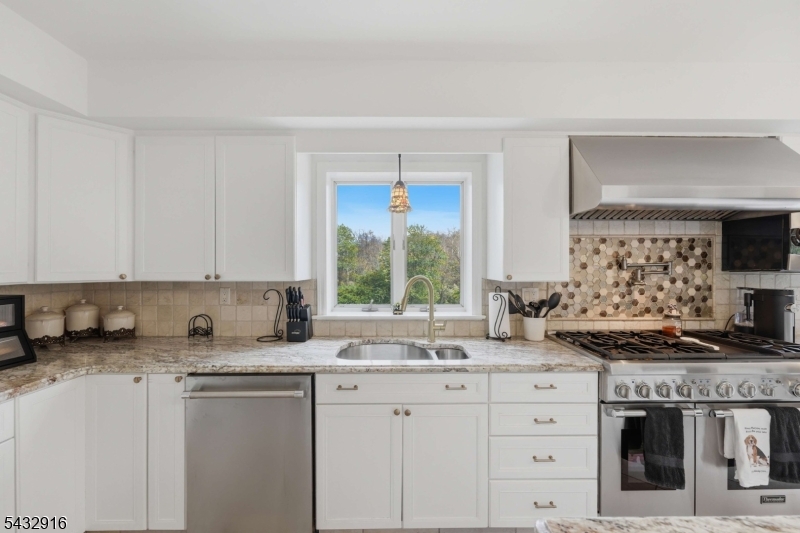 12 Homestead Farm Road Milford, NJ 08848 - Photo 11 of 49