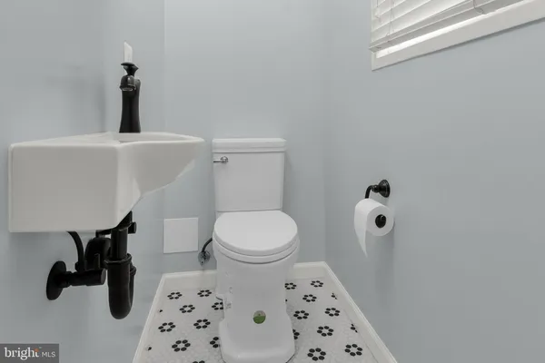 a view of a livingroom with a fireplace