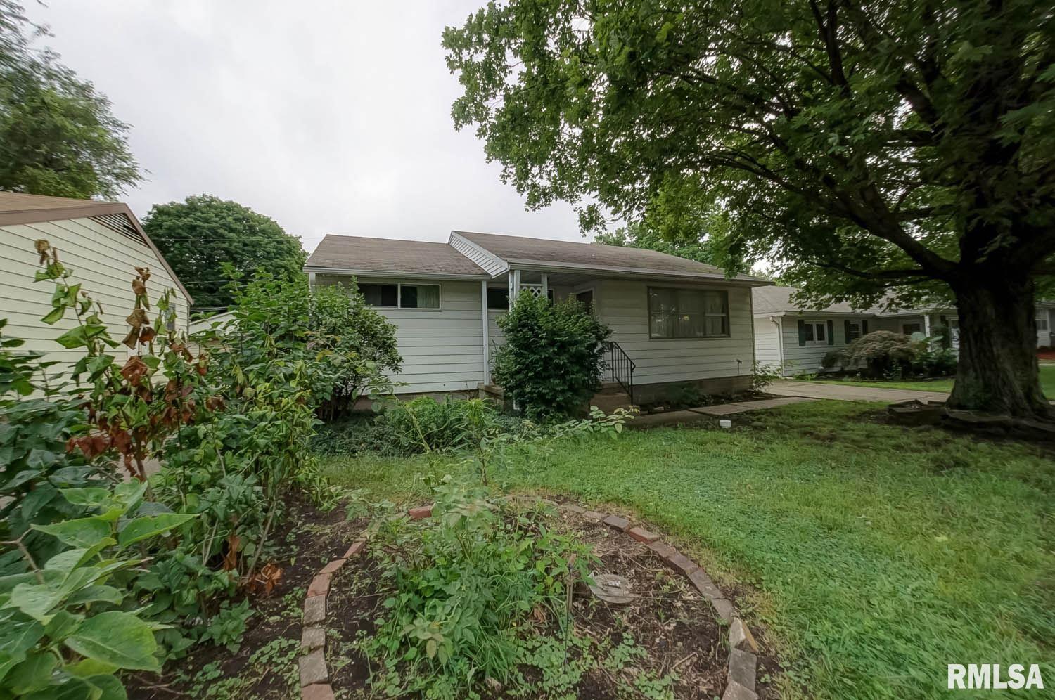 2507 Huntington Road Springfield, IL 62703 - Photo 3 of 39
