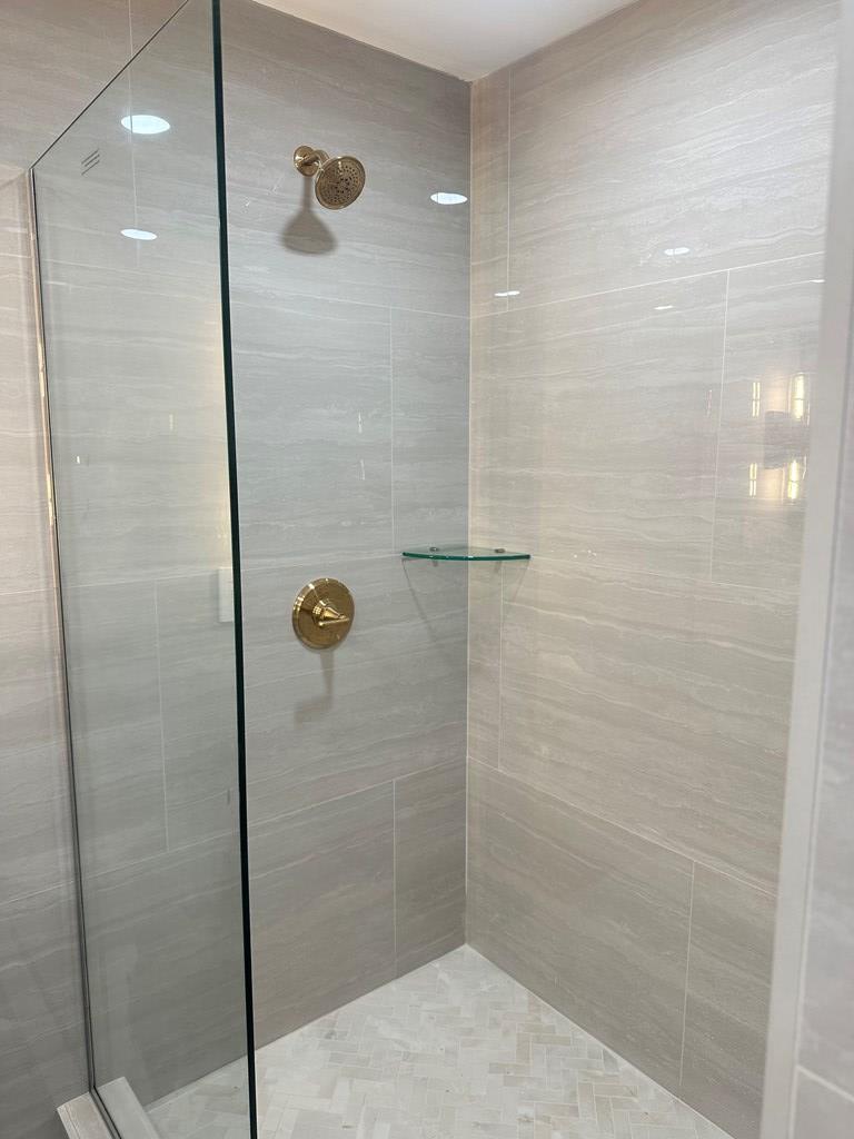 1432 22nd Street Columbus, GA 31901 - Photo 13 of 18 a bathroom with a shower
