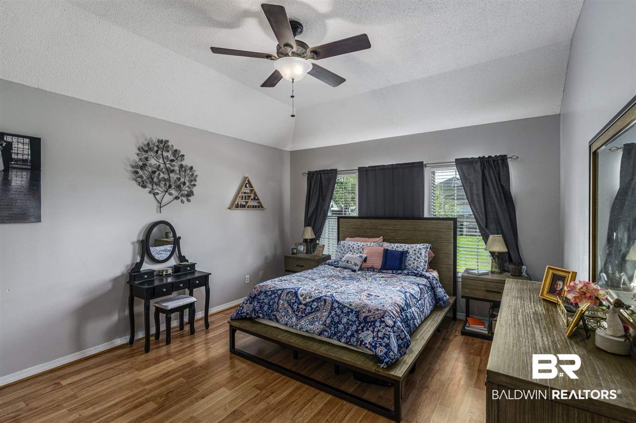 29235 Canterbury Road Daphne, AL 36526 - Photo 8 of 19