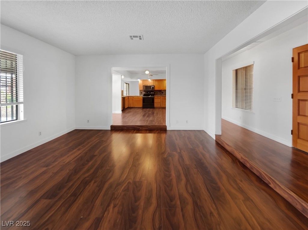 415 Blackridge Road Henderson, NV 89015 - Photo 8 of 22