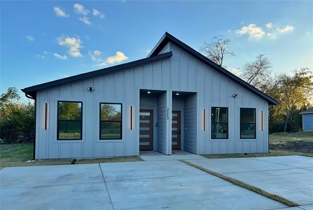 a view of outdoor space