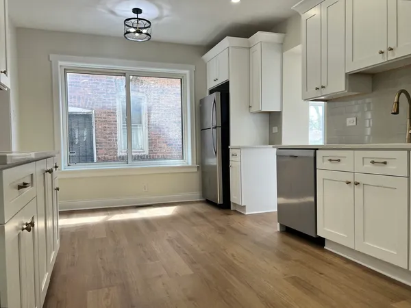 $250,000 | 8720 South Michigan Avenue, Chicago, IL 60619