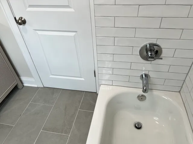 $250,000 | 8720 South Michigan Avenue, Chicago, IL 60619