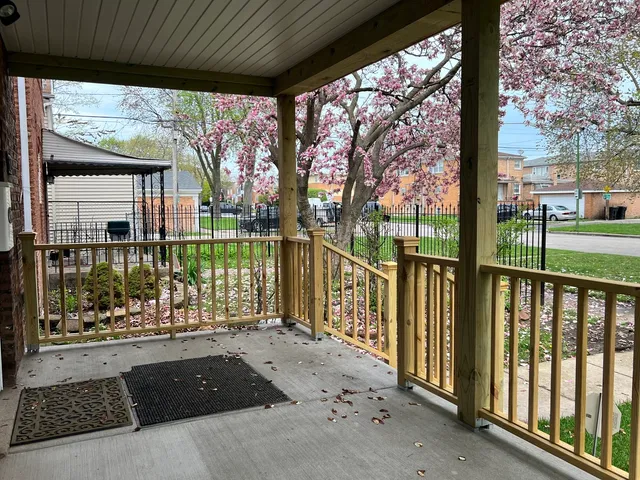 $250,000 | 8720 South Michigan Avenue, Chicago, IL 60619