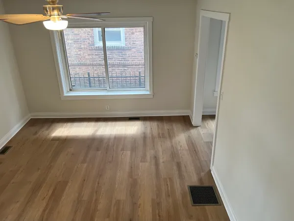 $250,000 | 8720 South Michigan Avenue, Chicago, IL 60619
