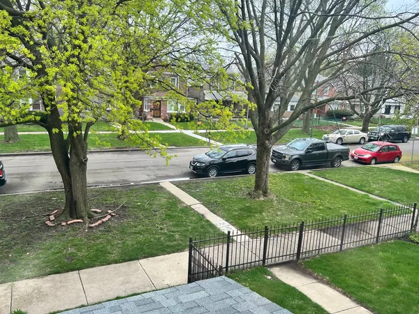 $250,000 | 8720 South Michigan Avenue, Chicago, IL 60619