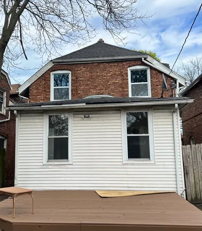 $250,000 | 8720 South Michigan Avenue, Chicago, IL 60619