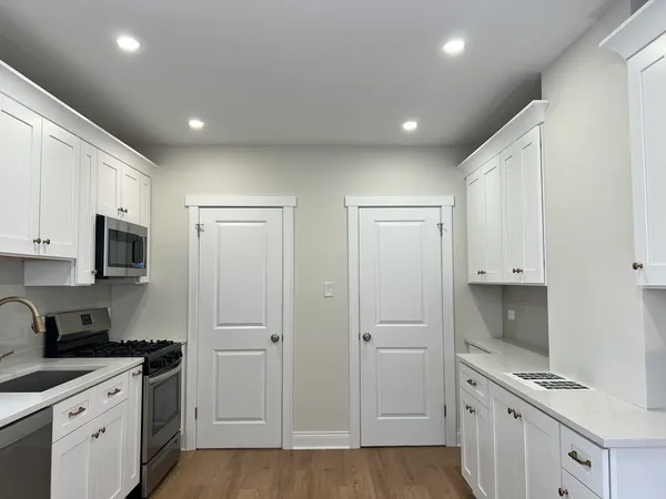 $250,000 | 8720 South Michigan Avenue, Chicago, IL 60619