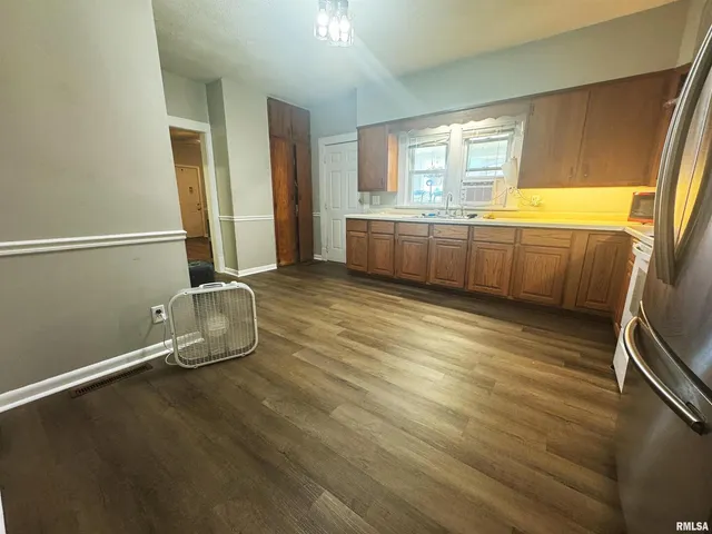 $82,500 | 409 West Monroe Street, Herrin, IL 62948