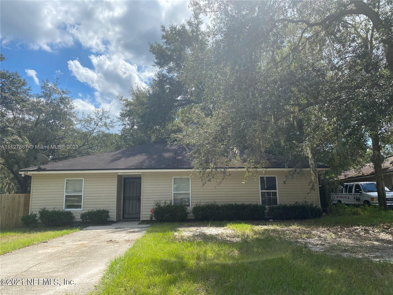 4436 Kenndle Road Jacksonville, FL 32208 - Photo 1 of 6 Front