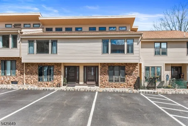 $315,000 | 311 Cheyenne Road, Lafayette, NJ 07848